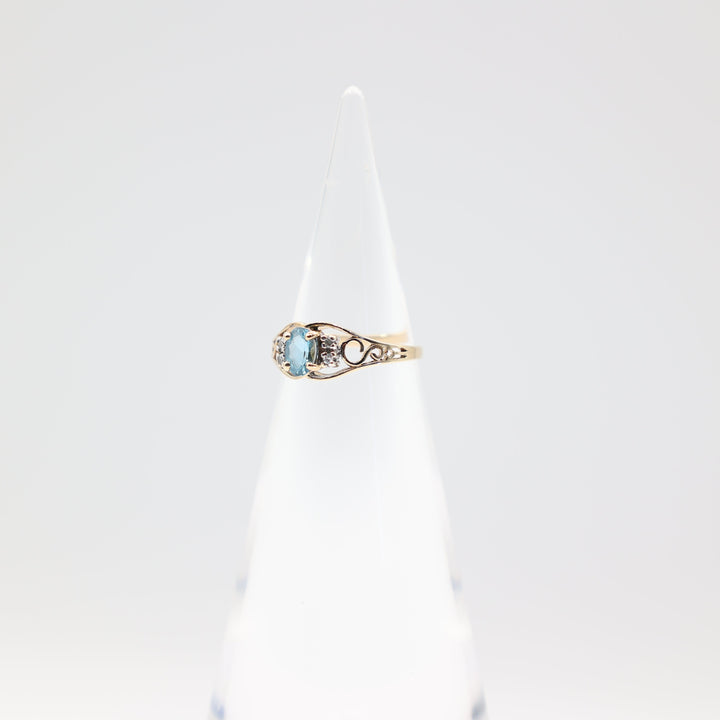 14k Yellow Gold Blue Aquamarine and Diamond Filigree Ring Size 5.75