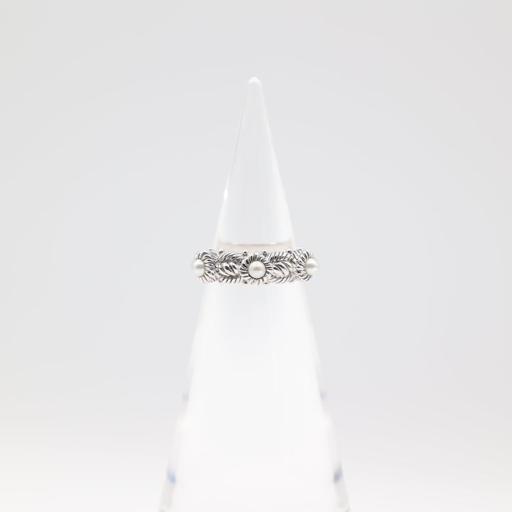 Judith Ripka 925 Sterling Silver Three Pearl Ring Size 7.75