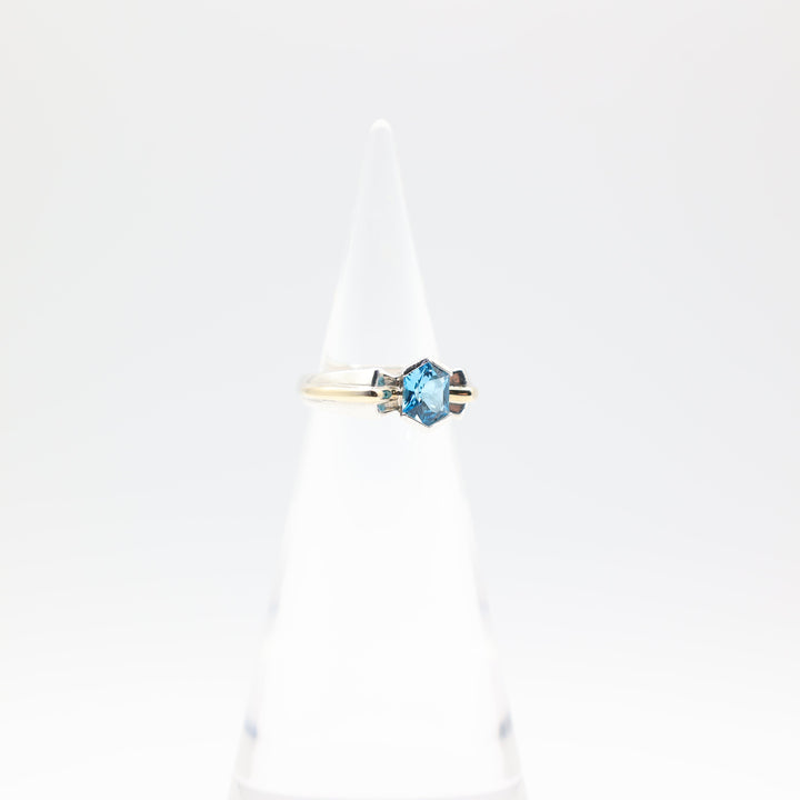 925 Sterling Silver and 18k Yellow Gold Blue Topaz Ring Size 7