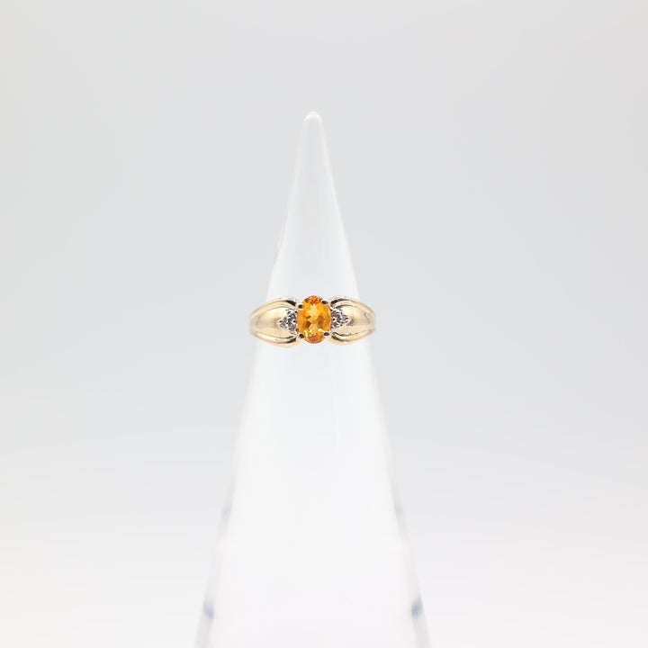14k Yellow Gold Band with Oval Citrine and Diamond Accents Ring Size 6