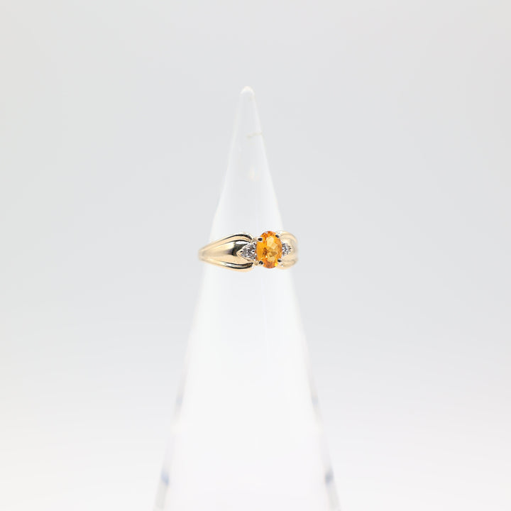 14k Yellow Gold Band with Oval Citrine and Diamond Accents Ring Size 6