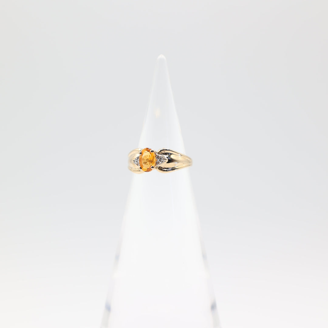 14k Yellow Gold Band with Oval Citrine and Diamond Accents Ring Size 6