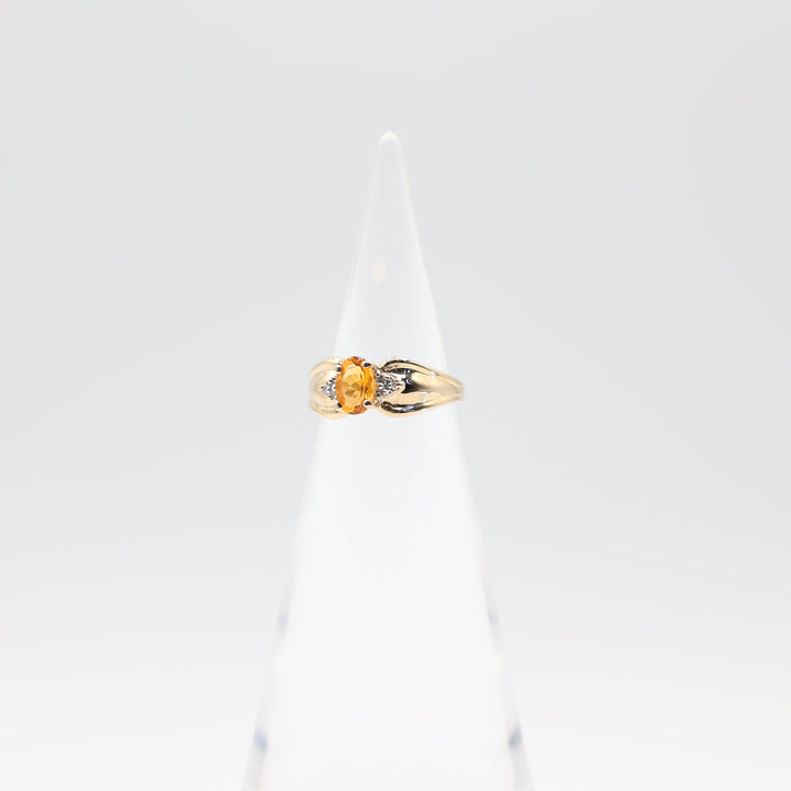 14k Yellow Gold Band with Oval Citrine and Diamond Accents Ring Size 6