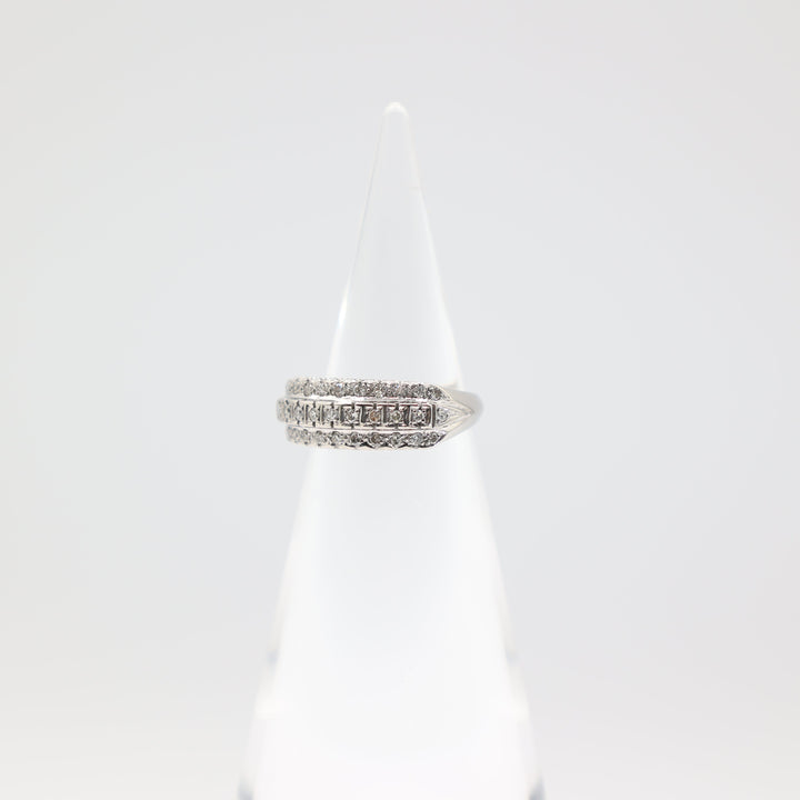 14k White Gold Band with Three Rows of Diamonds Size 7