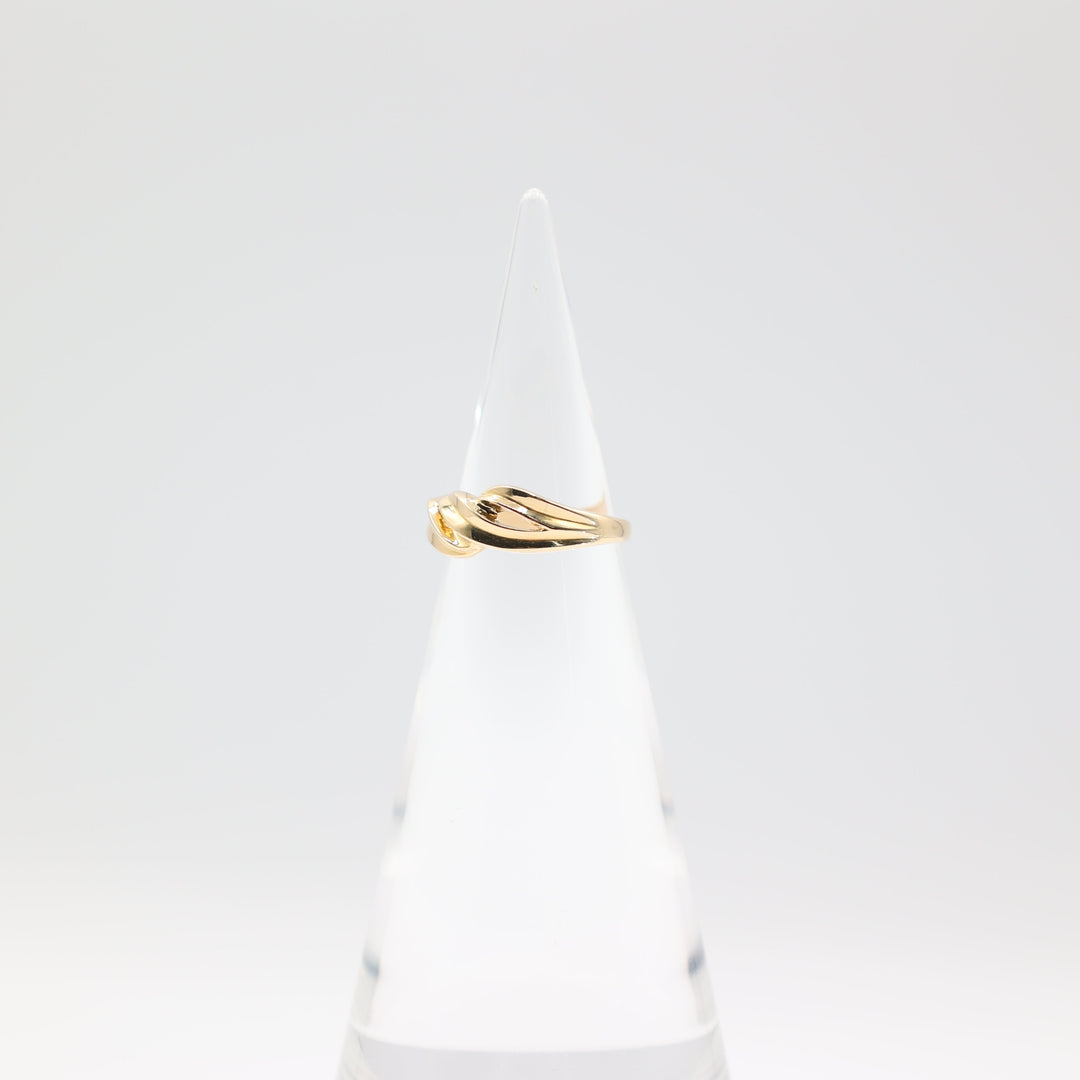 18k Yellow Gold Twisted Infinity Ring Size 6.75 Elegant Design