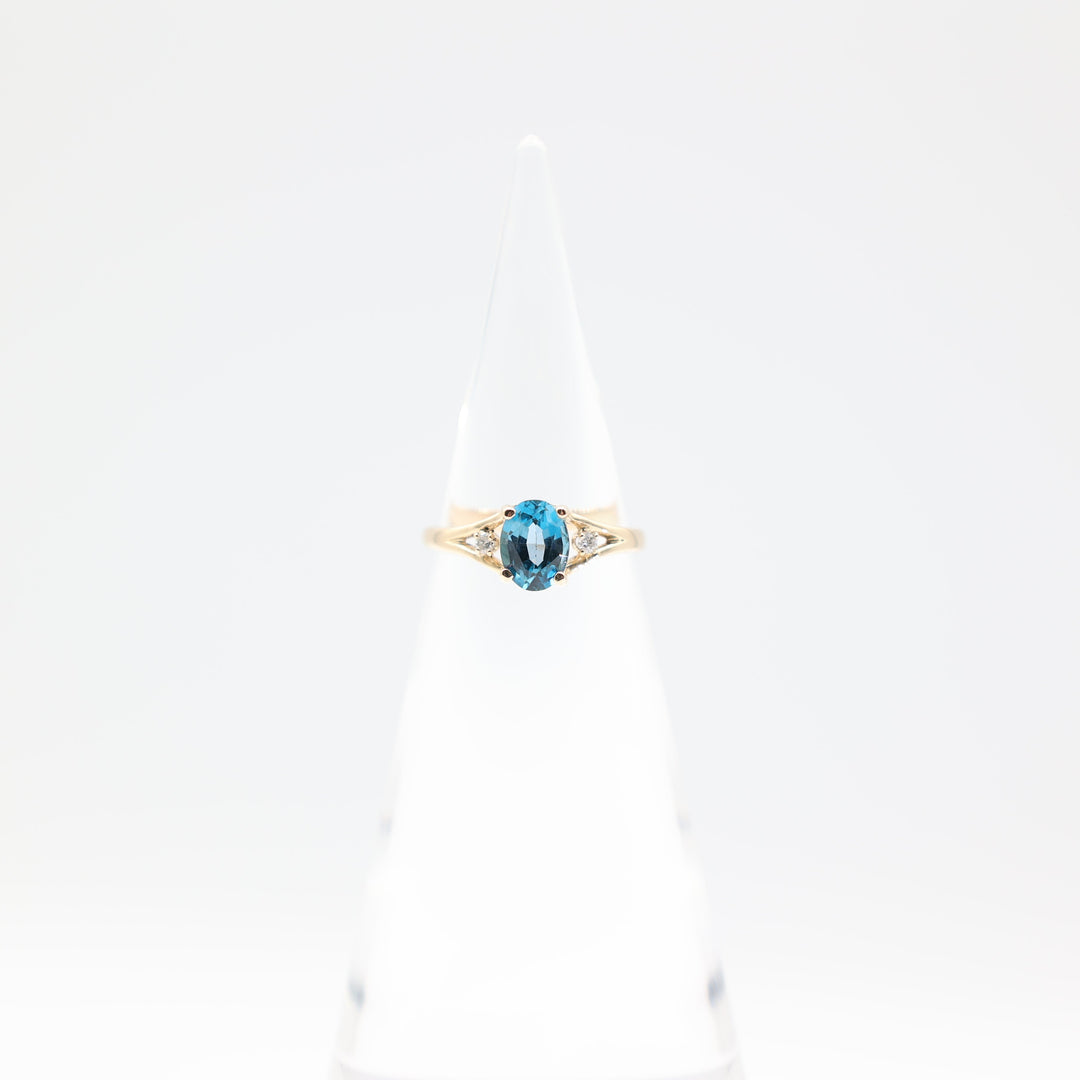 14k Yellow Gold Oval Blue Topaz Stone With Two Diamond Accents Size 7.75