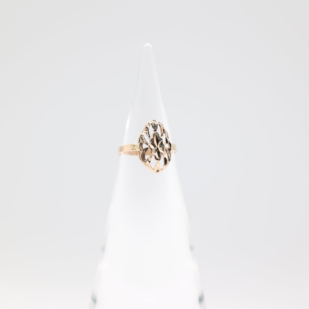 18k Yellow Gold Oval Filigree Ring- Size
