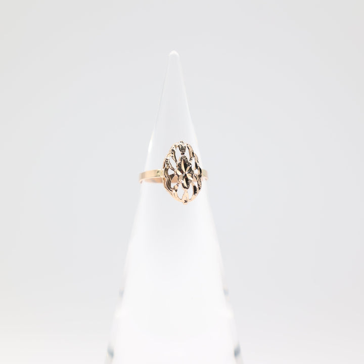 18k Yellow Gold Oval Filigree Ring- Size