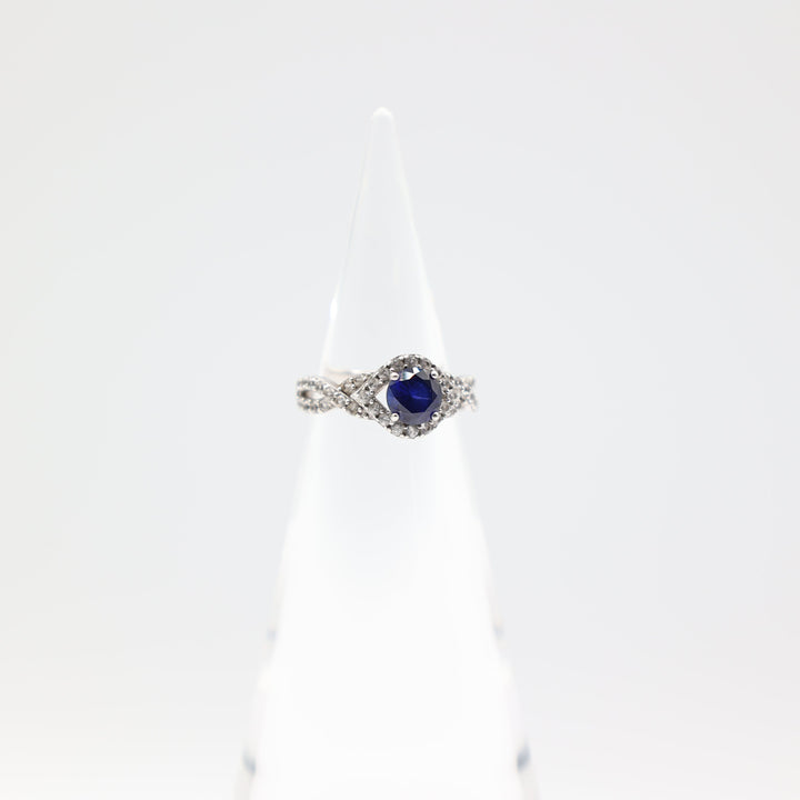 925 Sterling Silver Twisted Band with White Sapphires Size 6.75