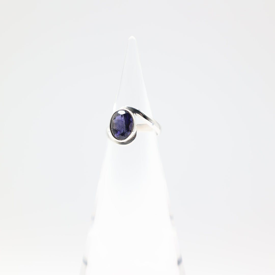 925 Sterling Silver Purple Stone Wave Ring Size 6 10mmx8mm