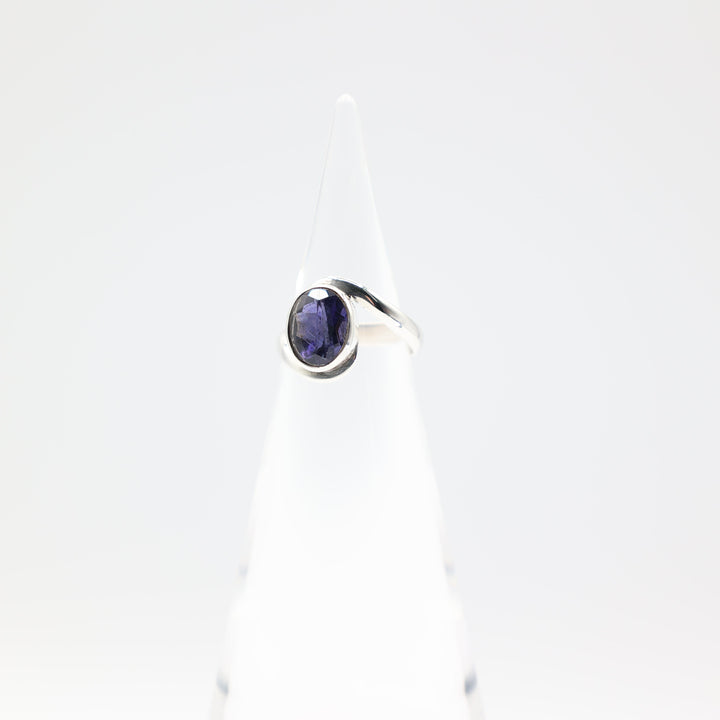 925 Sterling Silver Purple Stone Wave Ring Size 6 10mmx8mm