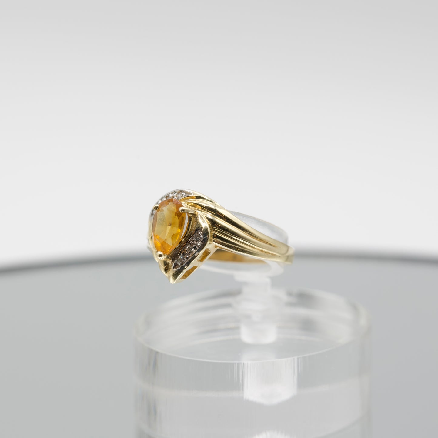 14k Yellow Gold Tourmaline And Diamond Stone - Size 7