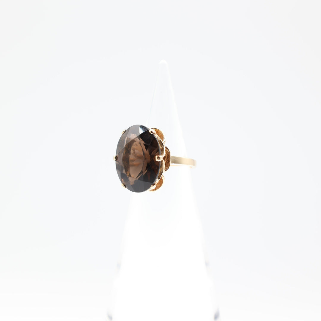 14k Yellow Gold Band Ring with 20mm x 15mm Oval Smokey Quartz Stone Size 6