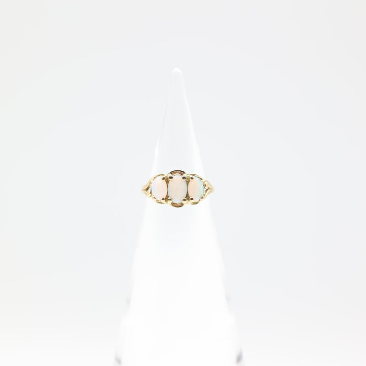 18k Yellow Gold Three Stone Opal Ring Size 5.75