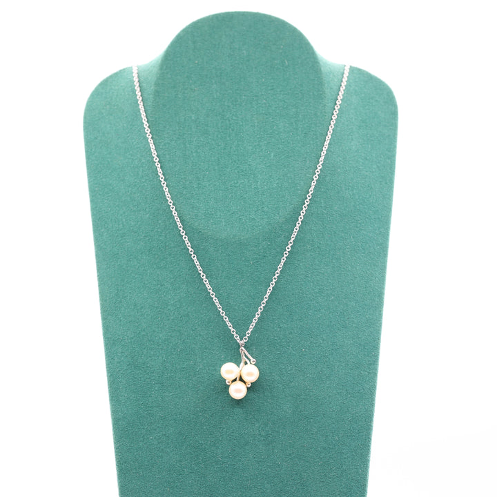 14k White Gold 18 Inch Chain Triple Pearl Tree Pendant Necklace