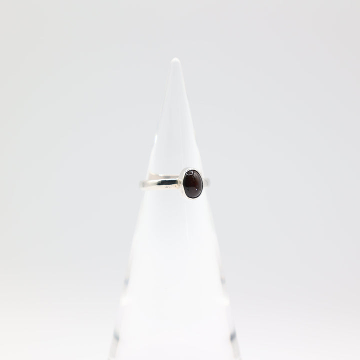 925 Sterling Silver 3mm Band Ring with 7x6mm Oval Dark Red Stone Size 7