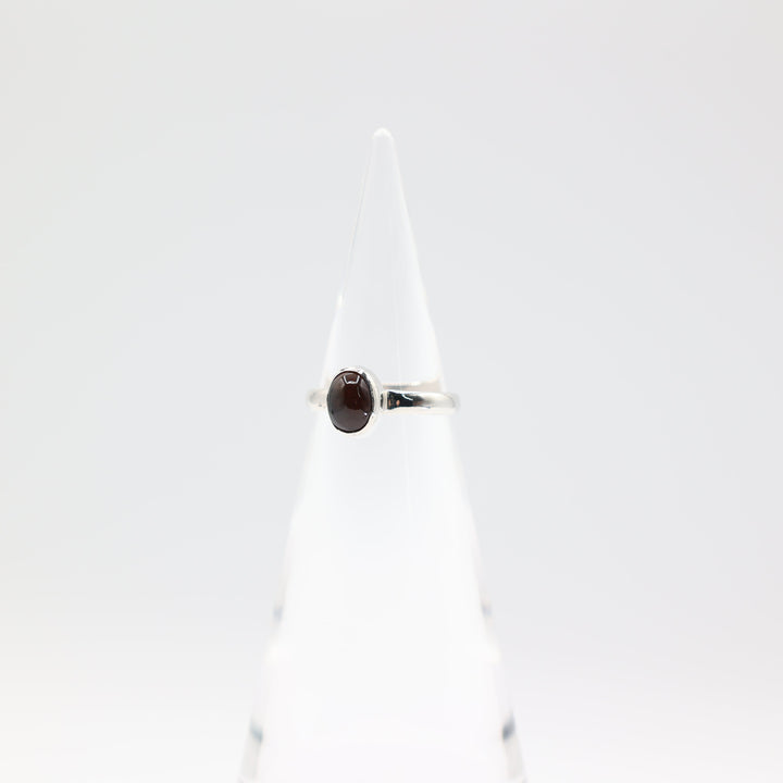 925 Sterling Silver 3mm Band Ring with 7x6mm Oval Dark Red Stone Size 7