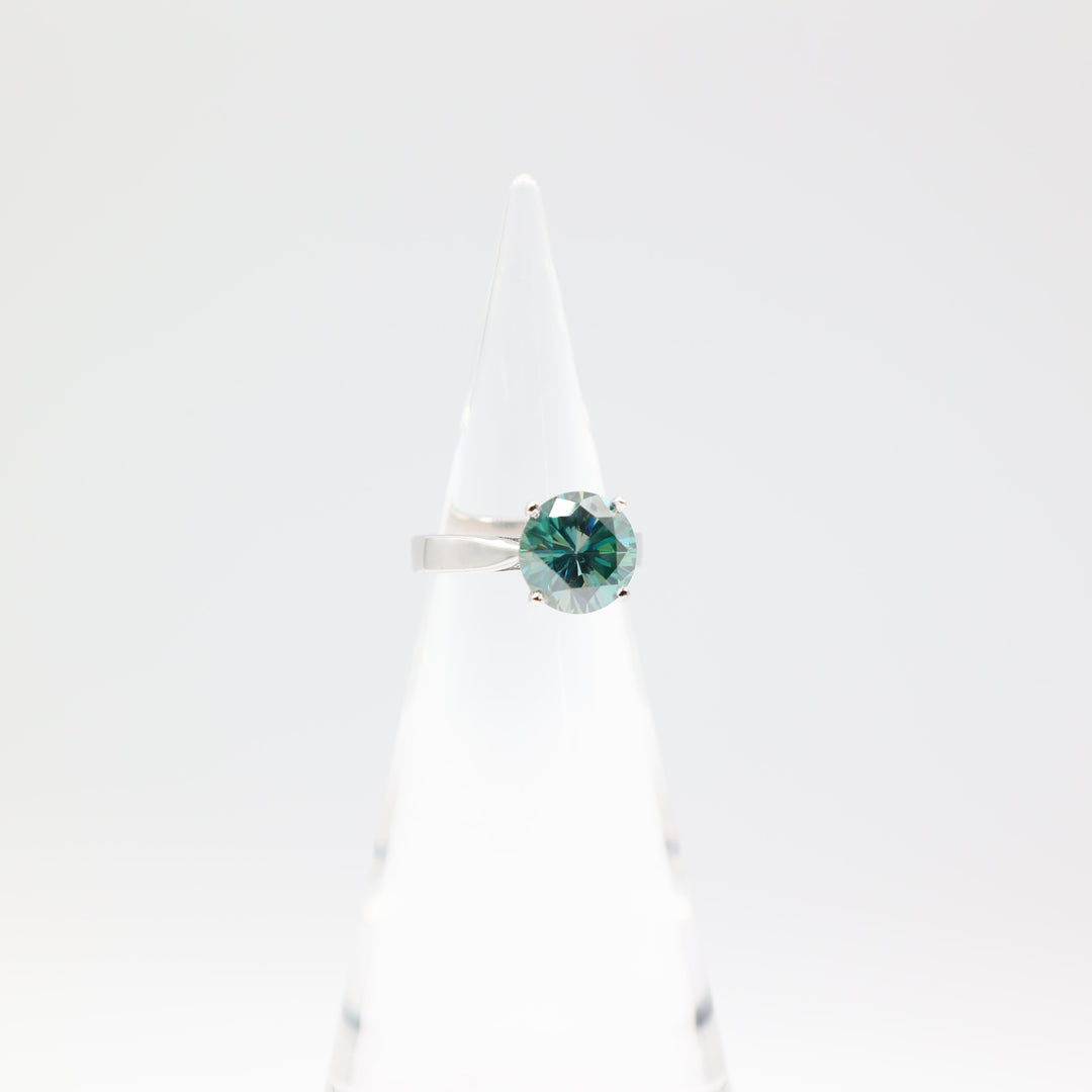 925 Sterling Silver Band with 11mm Round Blue Green Diamond Ring Size 6.75