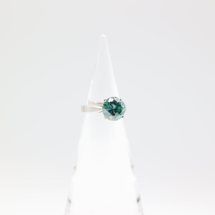 925 Sterling Silver Band with 11mm Round Blue Green Diamond Ring Size 6.75