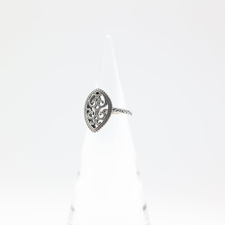 James Avery 925 Sterling Silver Beaded Marquise Ring Size 7