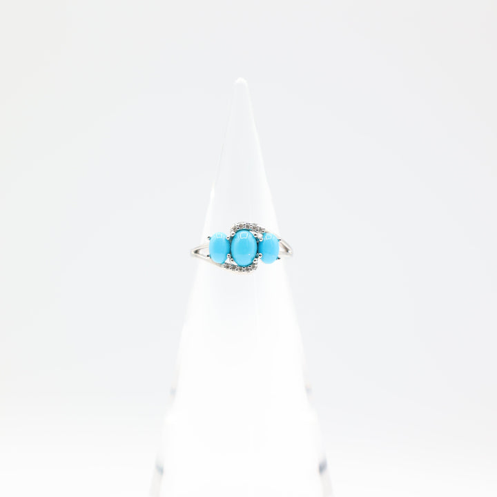 925 Sterling Silver Ring with 3 Sleeping Beauty Stones Size 7
