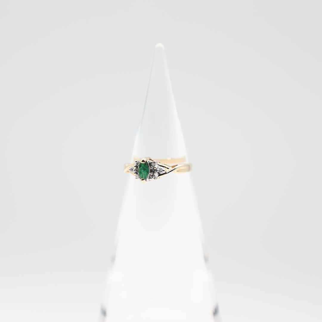 14k Yellow Gold Twisted Band with Eight Diamond Accents and 6mm x 3mm Jadeite Marquise Stone Ring Size 7