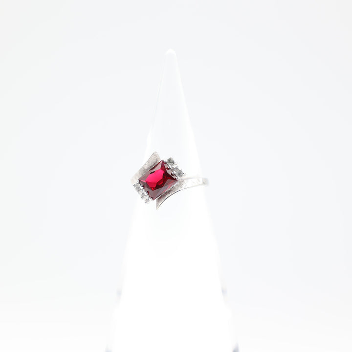 10k White Gold Ruby Stone Ring with Sapphire Accents Size 6.75 8x6.5mm