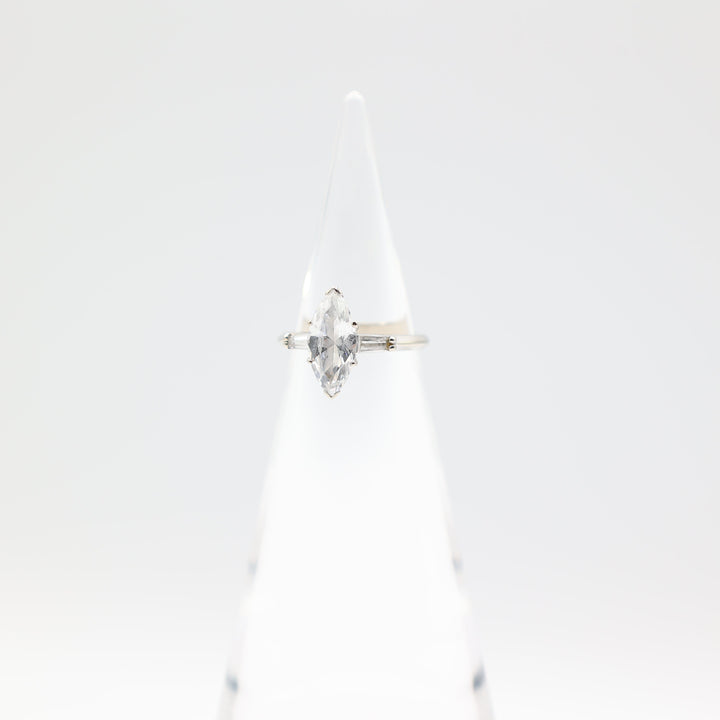 14k White Gold Band Marquise White Spinel Stone Ring Size 5.5