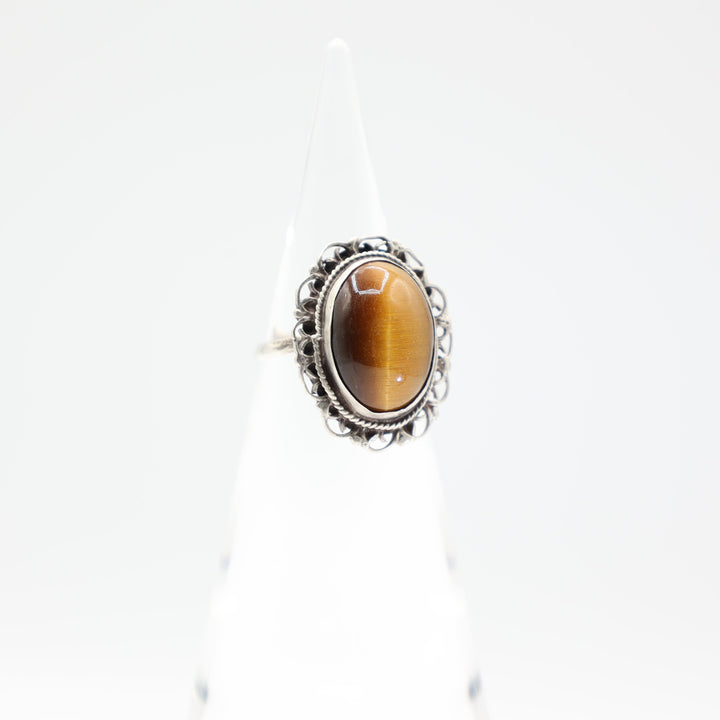 925 Sterling Silver 18x13 Millimeter Oval Tigers Eye Ring Size 8