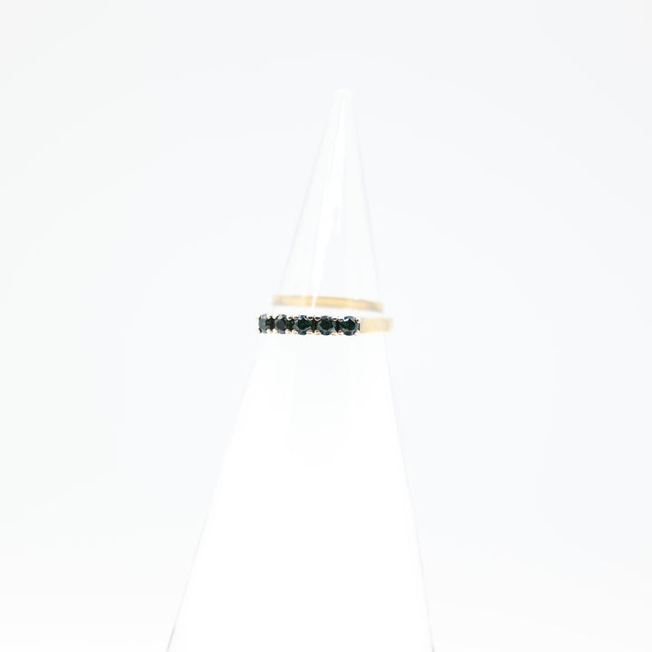 14k Yellow Gold Band Ring with 5 Green Spinel 3mm Stones Size 6.5
