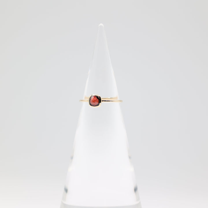 14k Yellow Gold Band Ring with 5mm Cushion Garnet Stone Size 8