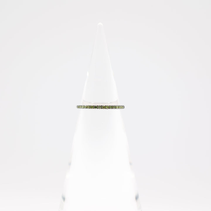 925 Sterling Silver Band Ring with Green Diamonds Size 8