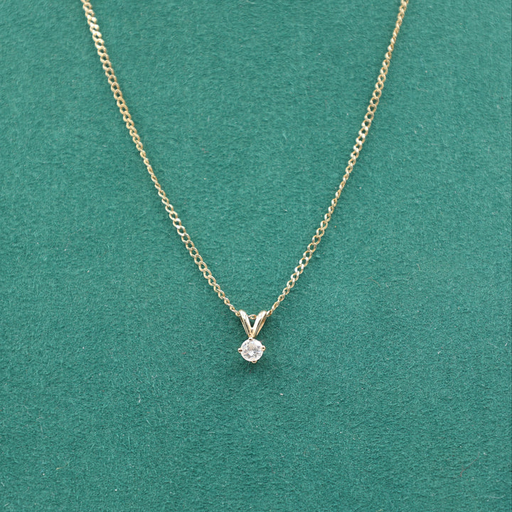 14K Yellow Gold 4mm Round Cut Diamond Necklace Pendant