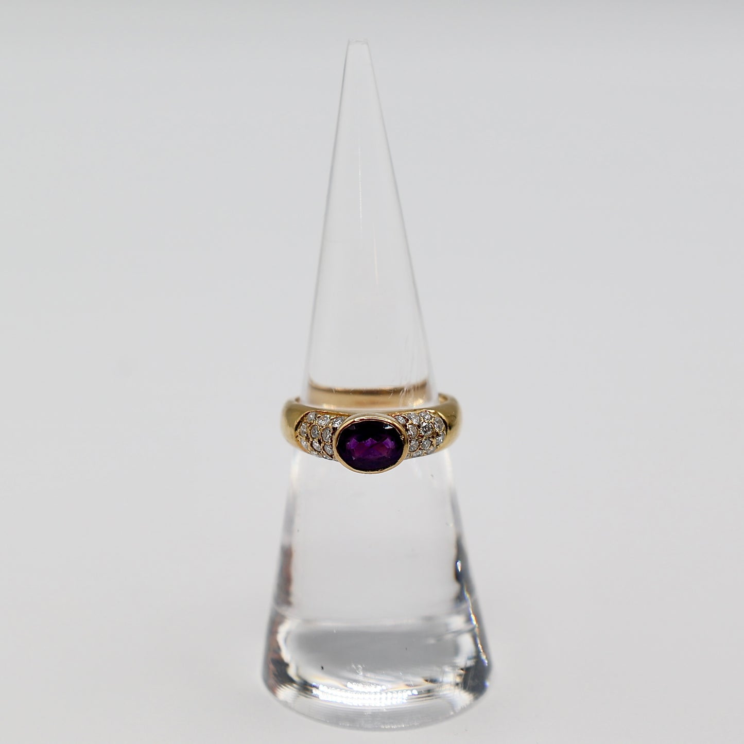 18k Yellow Gold Diamond Pave and Amethyst Ring - Size 5.75