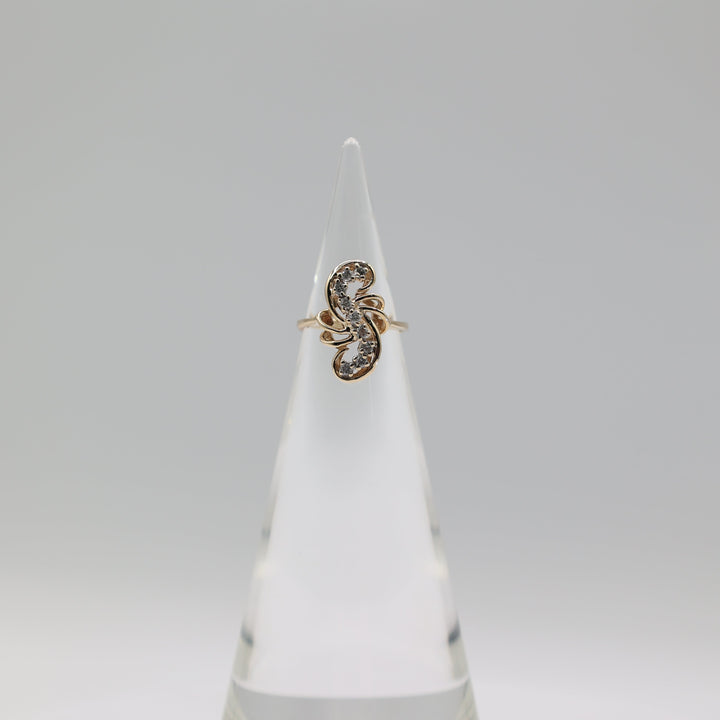10K Yellow Gold 7 White Diamonds S Swirl Ring Size 3.75