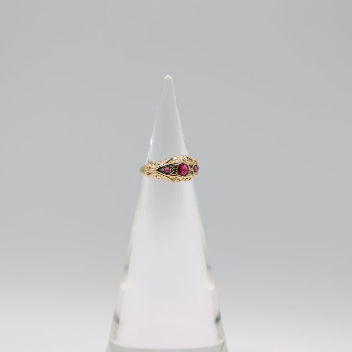 18K Yellow Gold Vintage Ring With Three Rubies Size 4.5