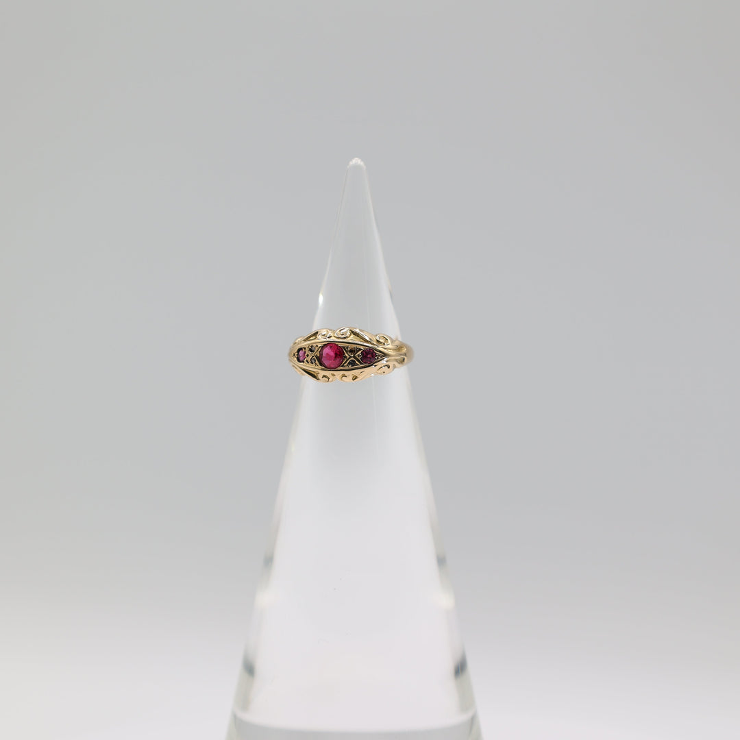 18K Yellow Gold Vintage Ring With Three Rubies Size 4.5