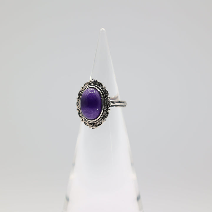 925 Sterling Silver Oval Amethyst Cabochon Ring Size 7