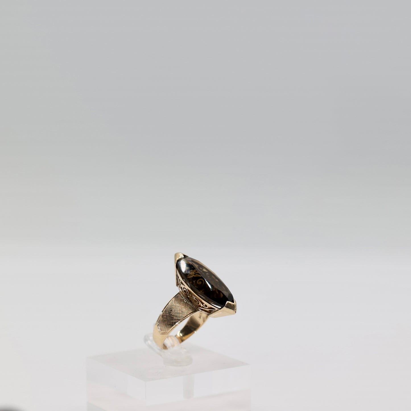 14k Yellow Gold Smokey Quartz Ring - Size 7