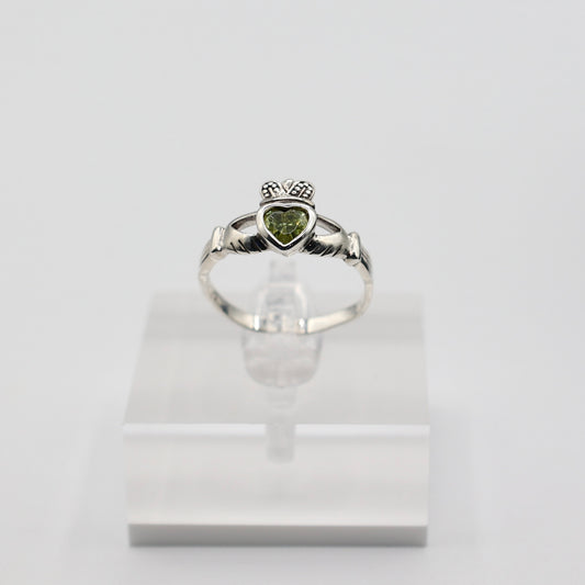 925 Sterling Silver Celtic Ring with Green Peridot - Size 8