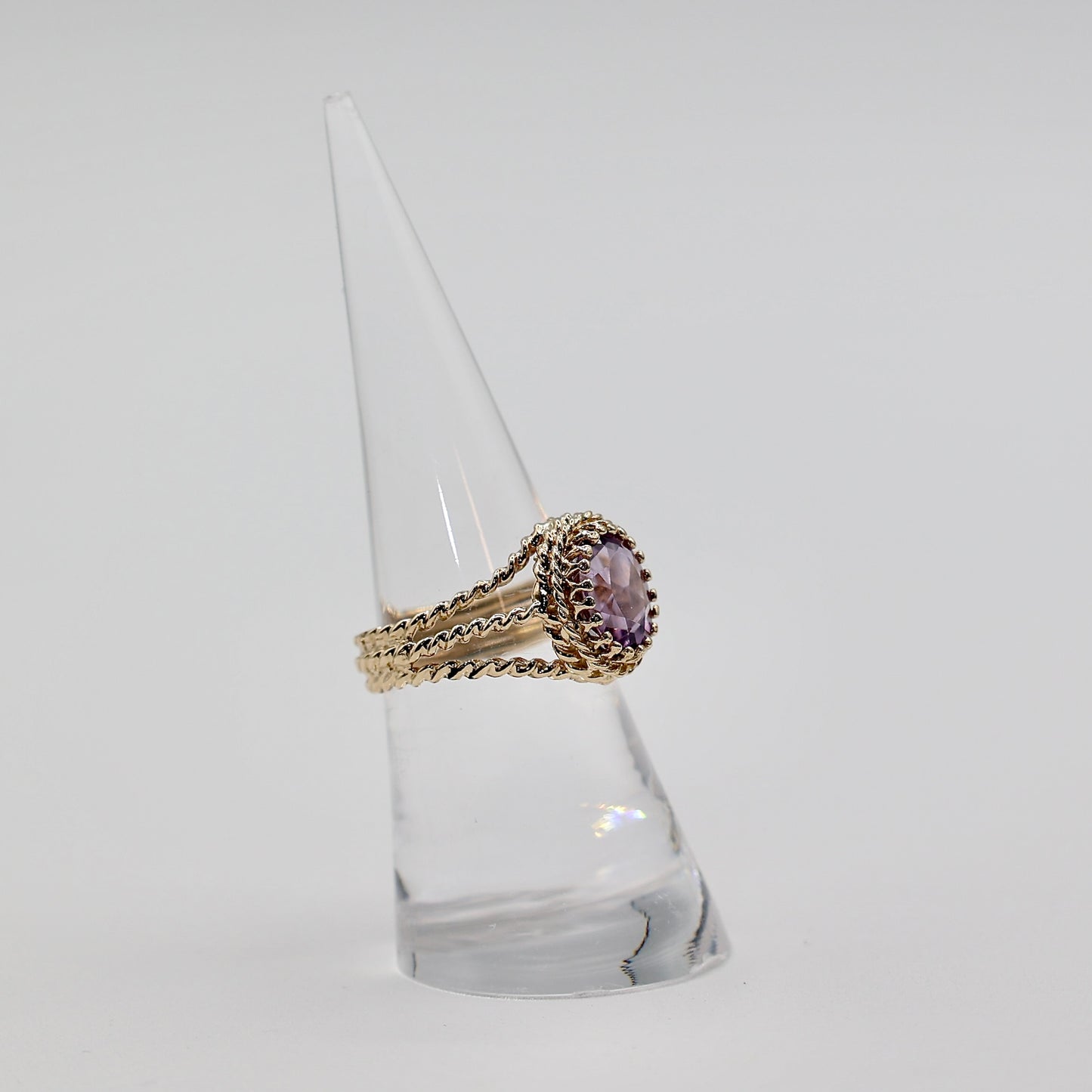 14k Yellow Gold Amethyst Ring - Size 6.75