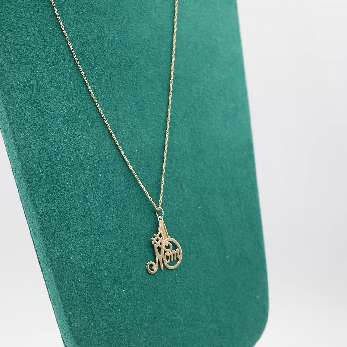 14k Yellow Gold #1 Mom Pendant (Necklace Not Included)