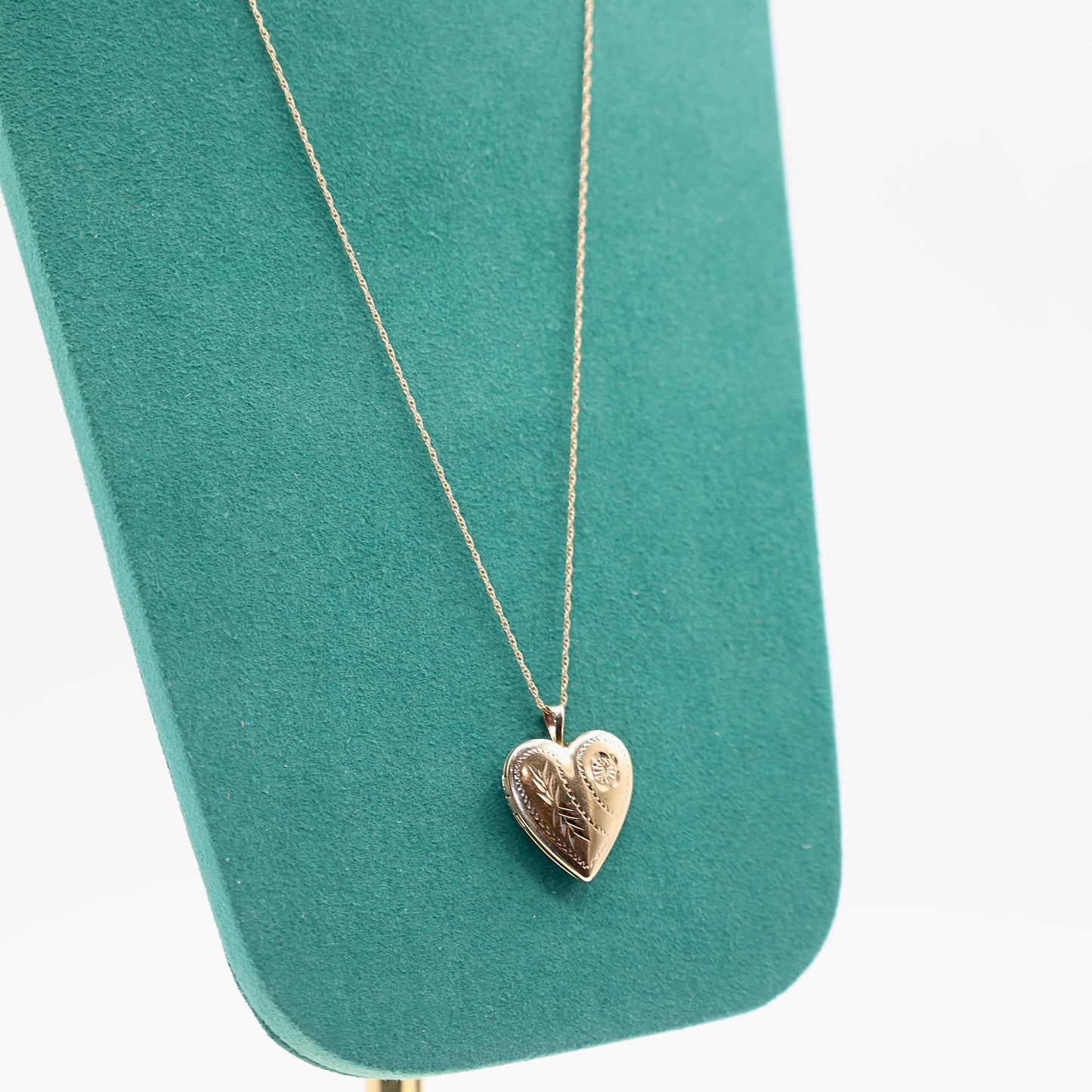 14k Yellow Gold Vintage Floral Etched Heart Locket Pendant (Necklace Not Included)