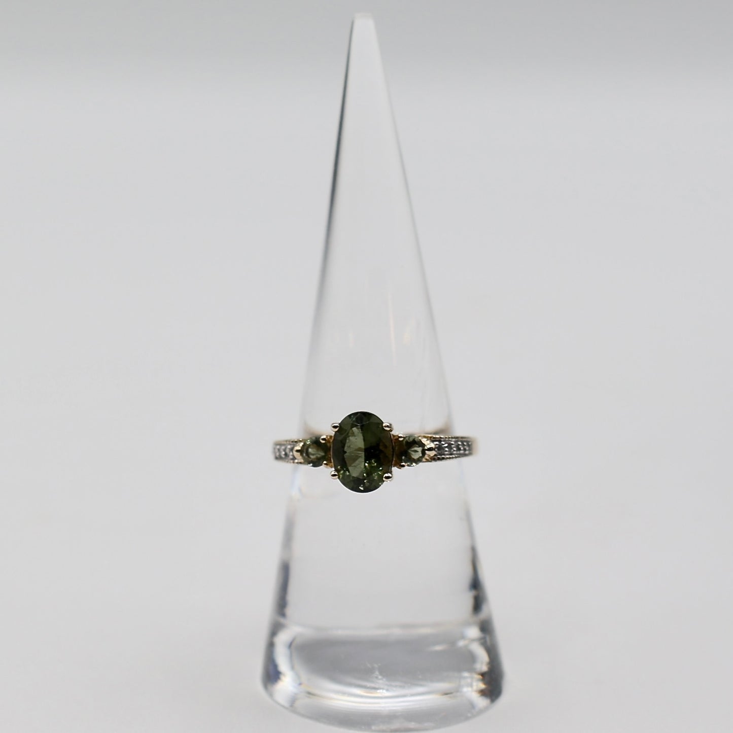 14k Yellow Gold Green Tourmaline Ring - Size 7