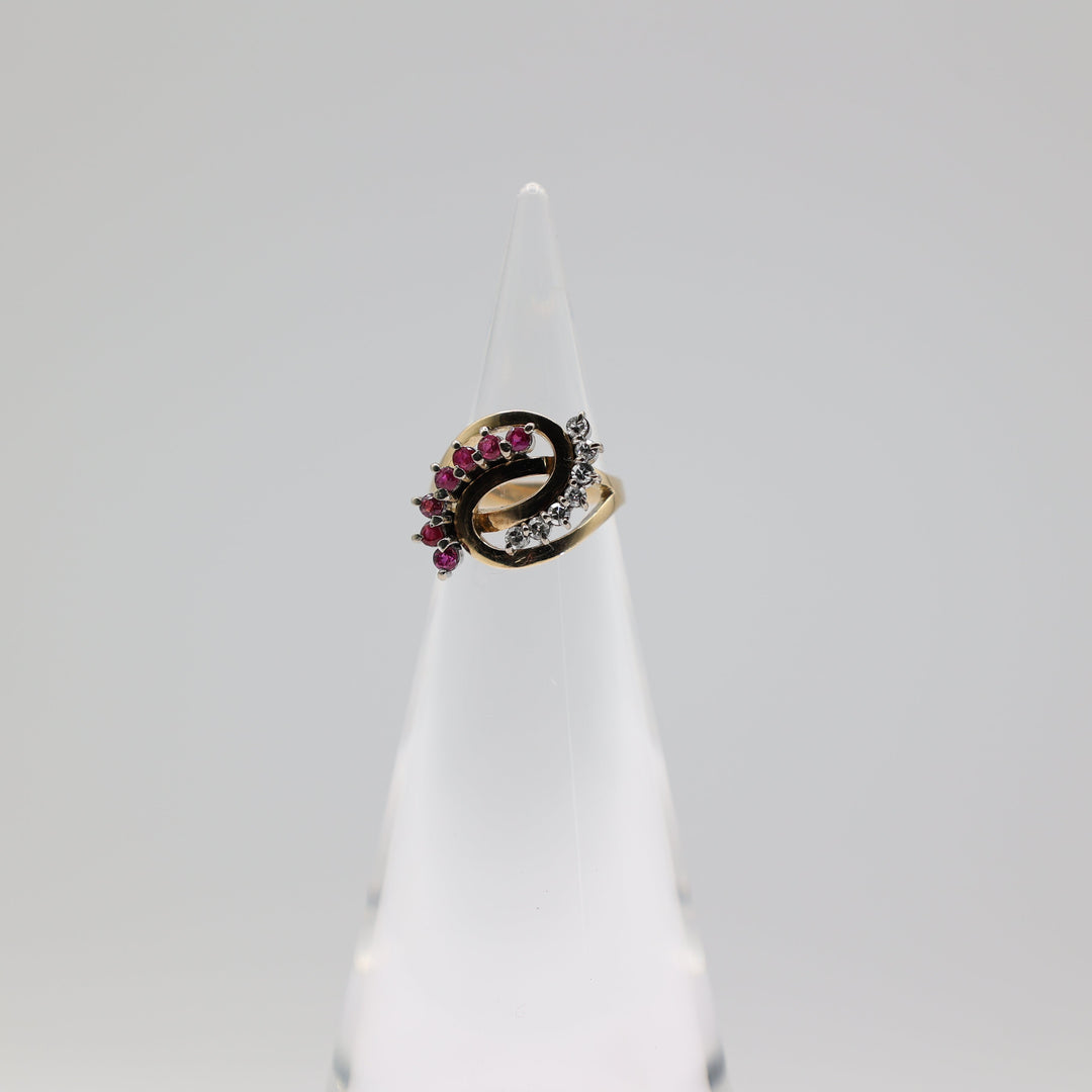 14K Yellow Gold Interlocked Ruby And White Sapphire Stones Ring Size 3.5