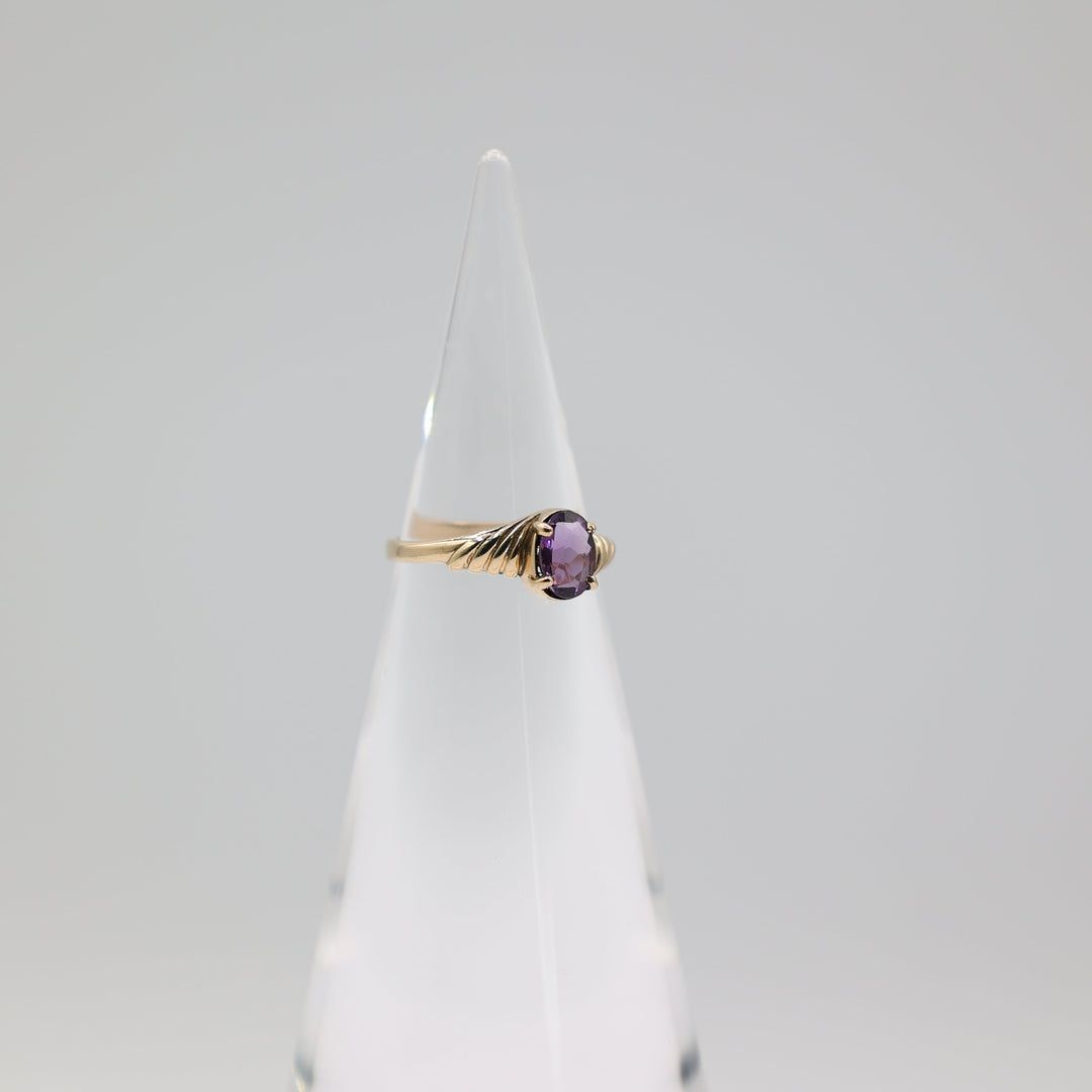 14K Yellow Gold Amethyst Stone Ring 7x5mm Size 6.5