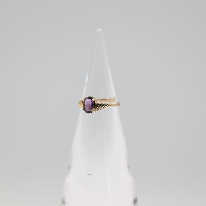 14K Yellow Gold Amethyst Stone Ring 7x5mm Size 6.5