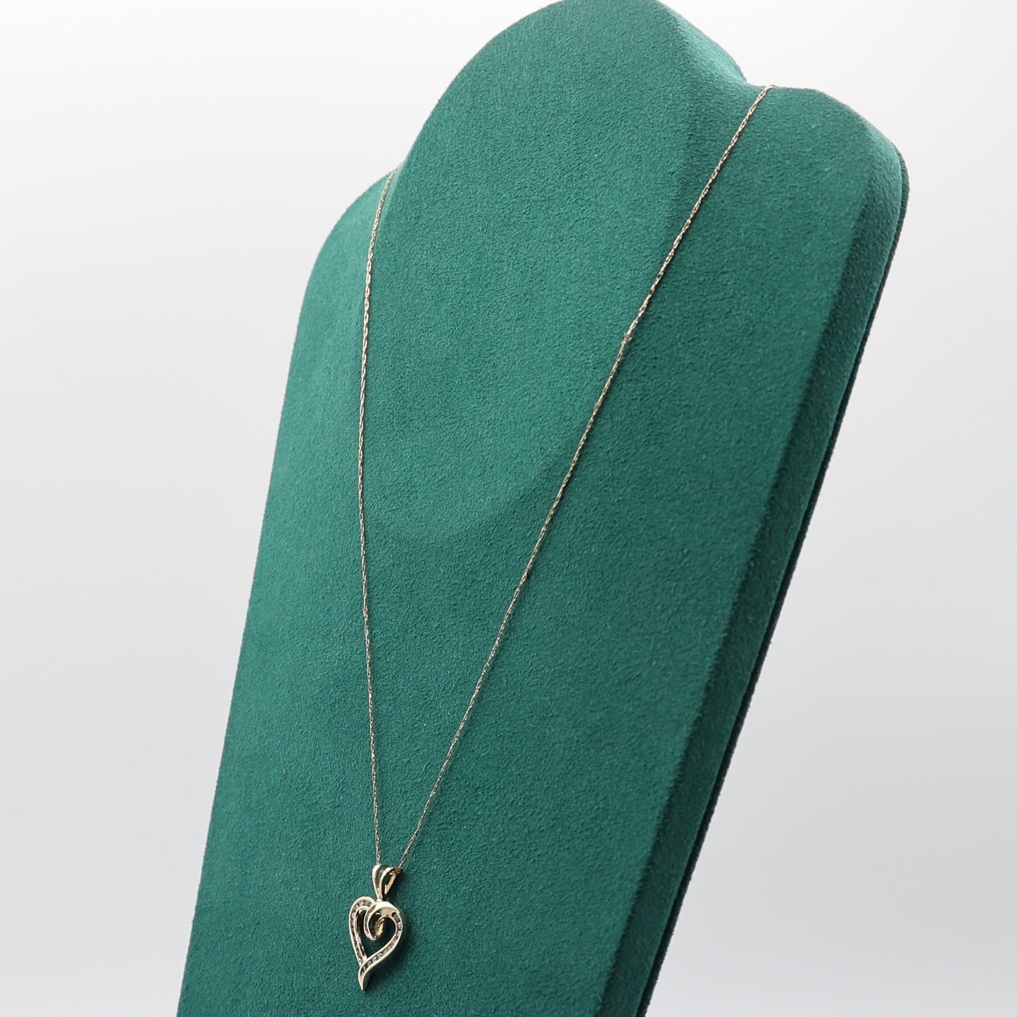 10k Yellow Gold Heart and Diamond Necklace - 21 inches