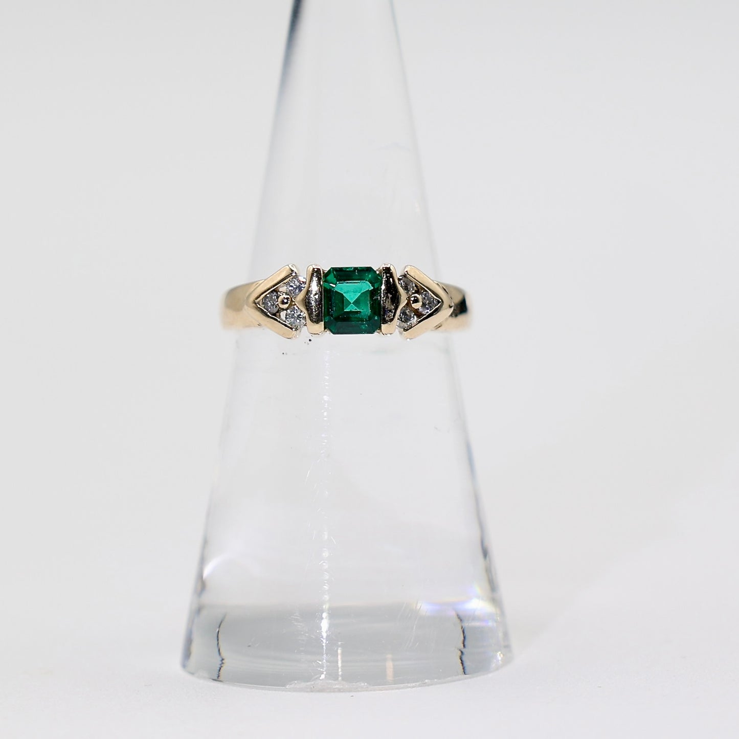 14k Yellow Gold Diamond and Emerald Ring - Size 6