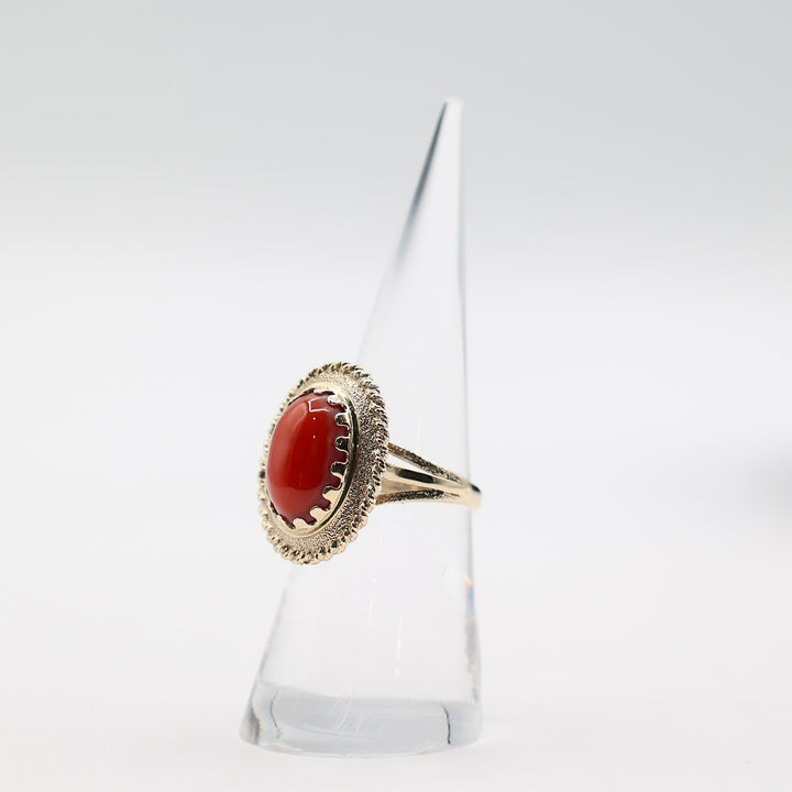 10k Vintage Yellow Gold Coral Gemstone Ring - Size 6